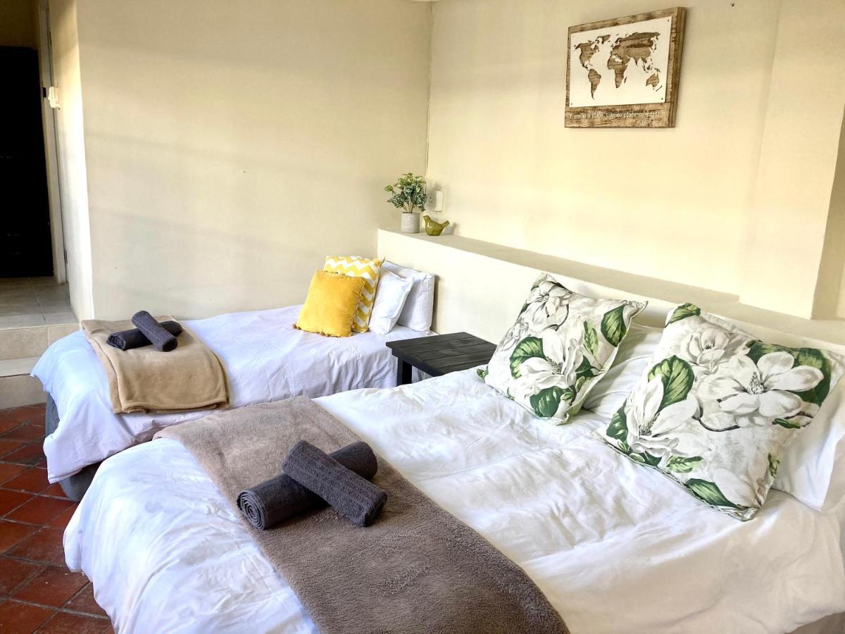 Mangolds Guest House Port Elizabeth Esterno foto