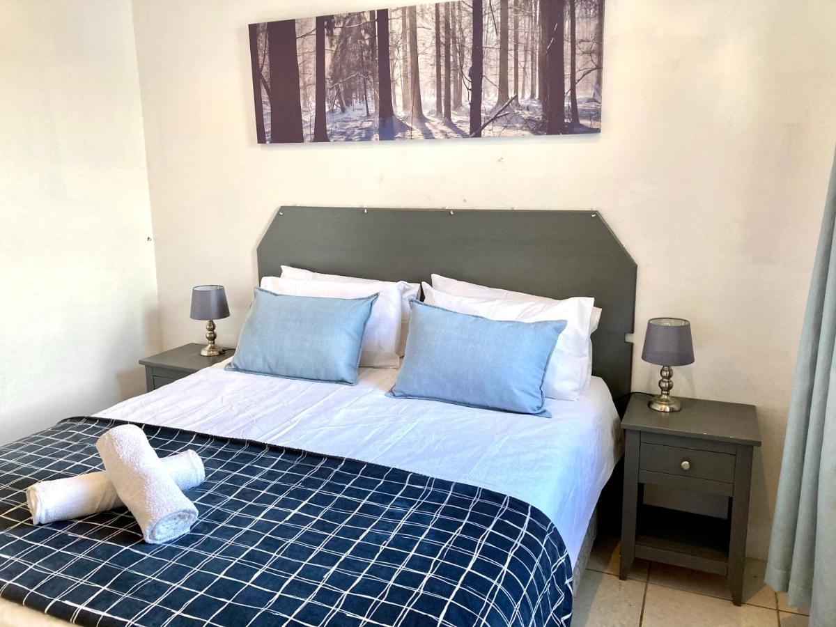 Mangolds Guest House Port Elizabeth Esterno foto