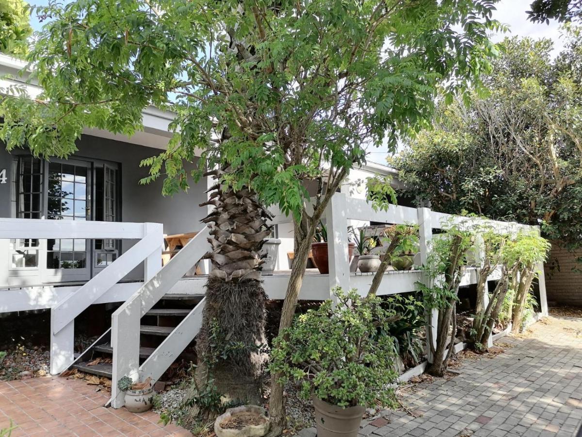 Mangolds Guest House Port Elizabeth Esterno foto